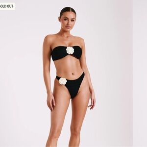 MESHKI Valencia Rose Contrast Crochet Bikini Top - Black in Small